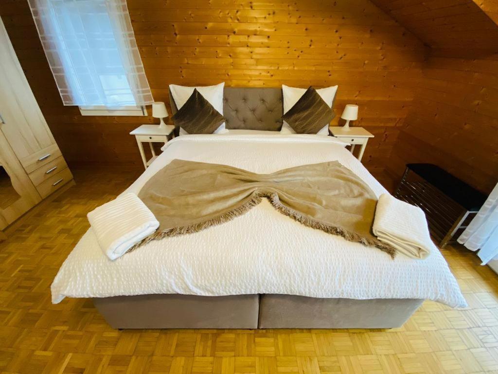 Lake View Residence Niederried bei Interlaken Екстер'єр фото